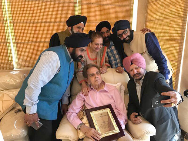 Dilip Kumar awarded1