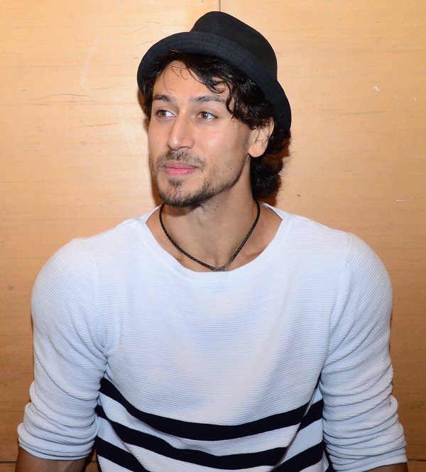 Tiger Shroff breaks it down during rehearsals for his IPL 10 performance