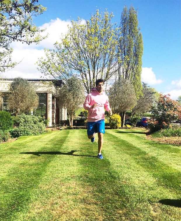 Varun Dhawan’s kickass outdoor training for Judwaa 2-1