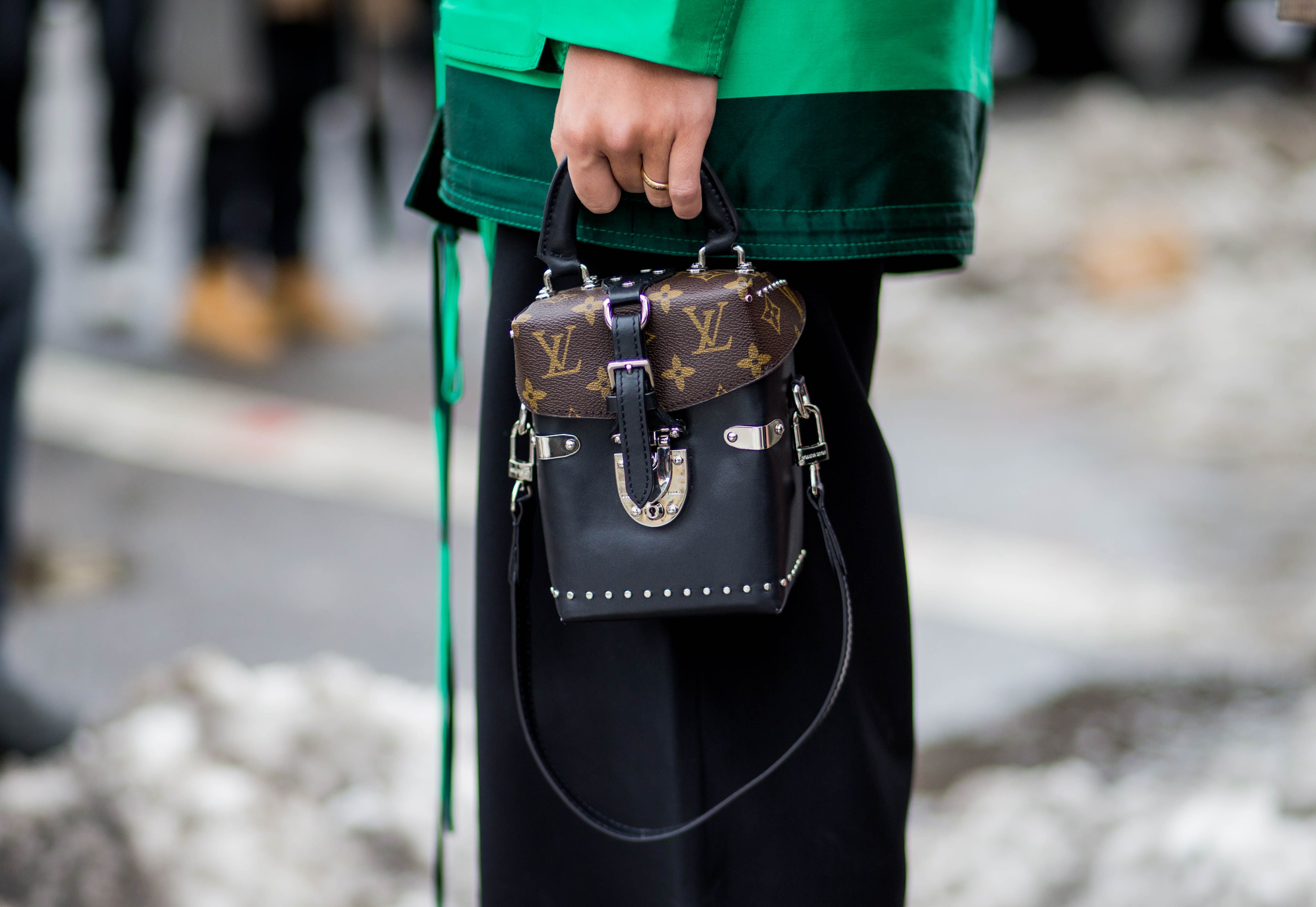 need a new bag? why not try this fashion-girl favorite