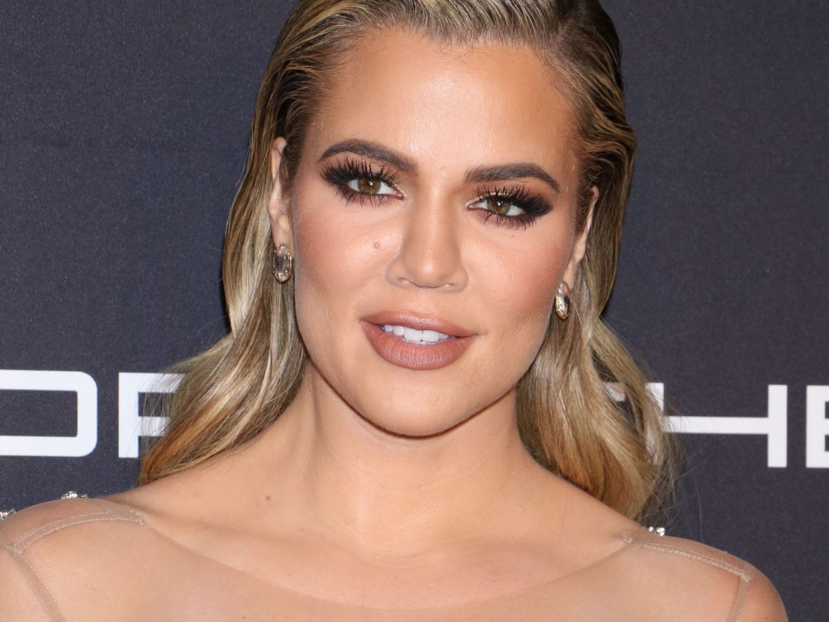 khloé kardashian & her boyfriend are loved-up in this new instagram