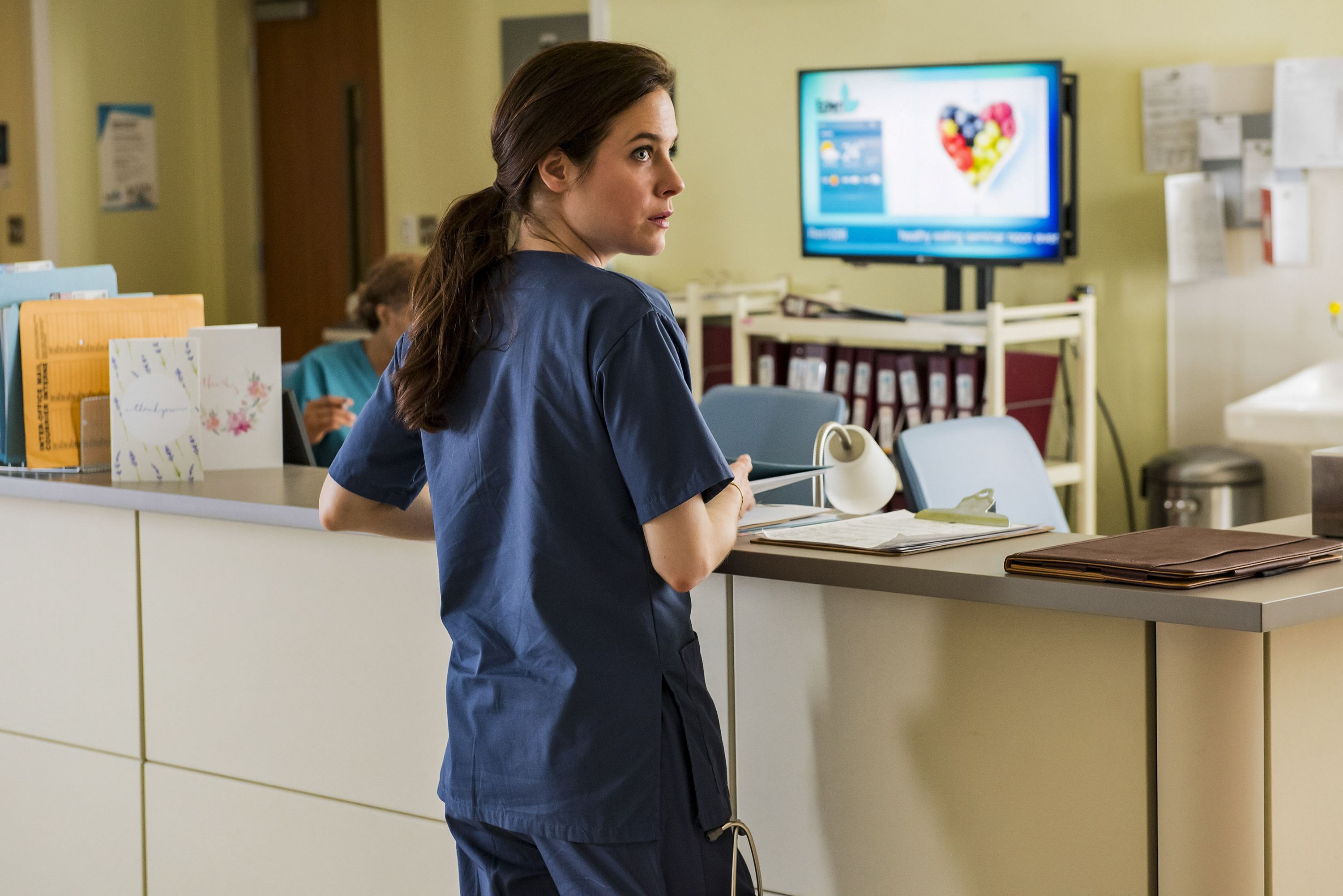 caroline dhavernas defends mary kills people’s controversial premise