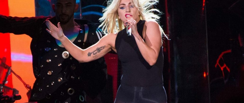 you need to see lady gaga’s thrilling coachella 2017 show