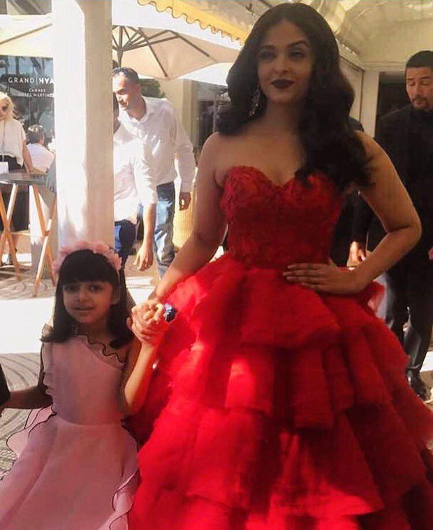 Aishwarya Rai Bachchan took her daughter Aaradhya Bachchan as her date to Cannes 2017-1