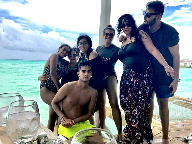 Check out Kajol and daughter Nysa get ready for beach vacation donning swimsuits in Maldives-1