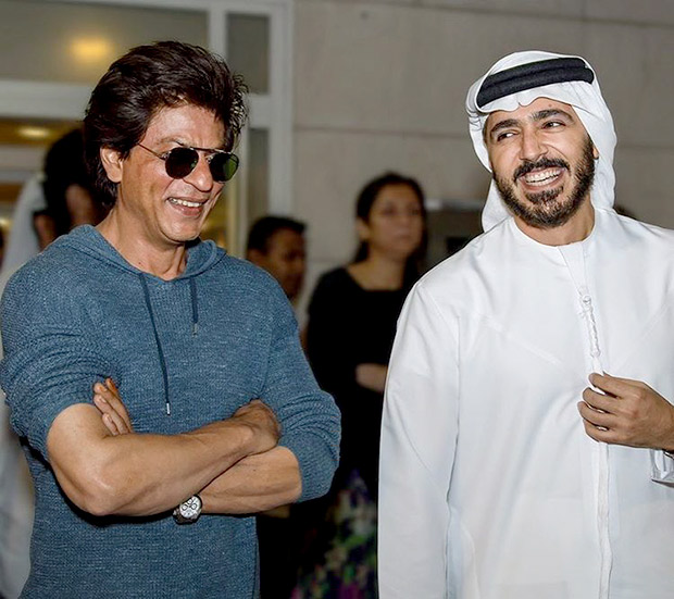 Check out Shah Rukh Khan has a fun time meeting CEO of Dubai Tourism and Marketing Issam Kazim-2