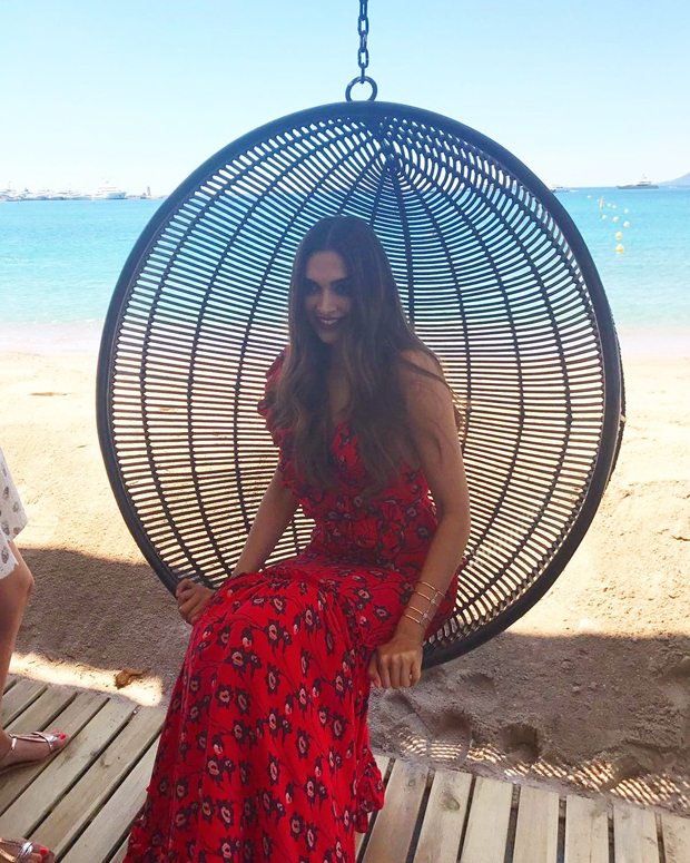 Deepika Padukone stuns in red gown at her first media interaction at Cannes 2017-3