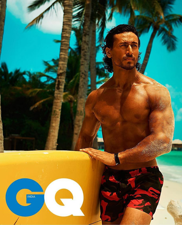 HOT! Tiger Shroff looks sexy as he gives us a glimpse of his beach workouts-1
