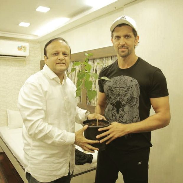 Hrithik Roshan joins hands