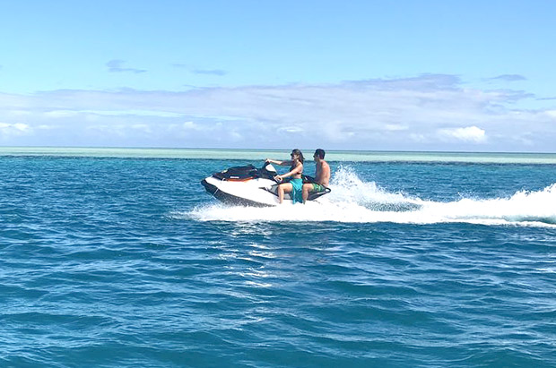 Ileana D'cruz tries jet skiing-2