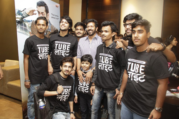 Salman Khan Films showcases the year's most awaited teaser to fans first!-2