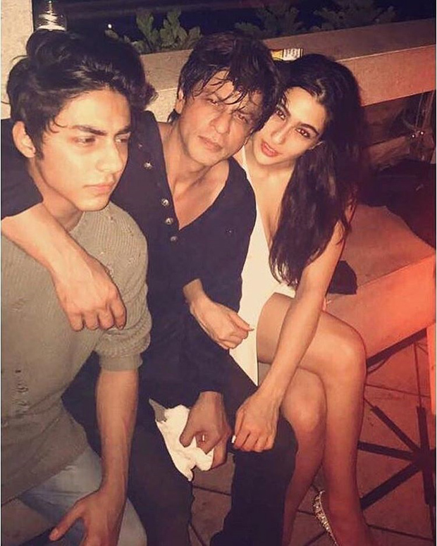 Shah Rukh Khan is a cool dad as he hangs out with son Aryan Khan and Saif Ali Khan's daughter Sara Ali Khan -1