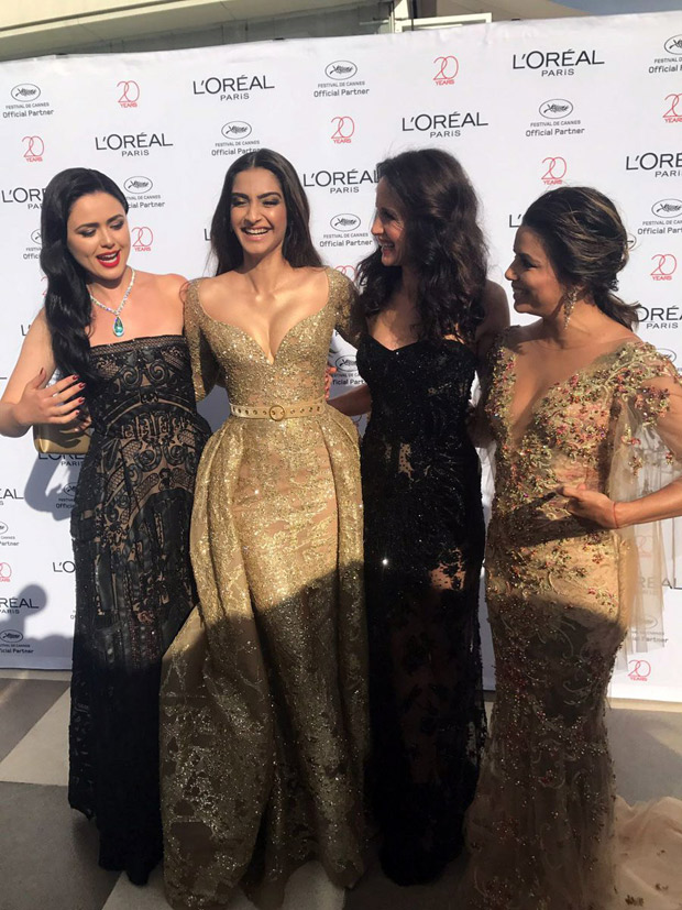 Sonam Kapoor shares a fun moment with Hollywood stars Eva Longoria and Andie MacDowell-1