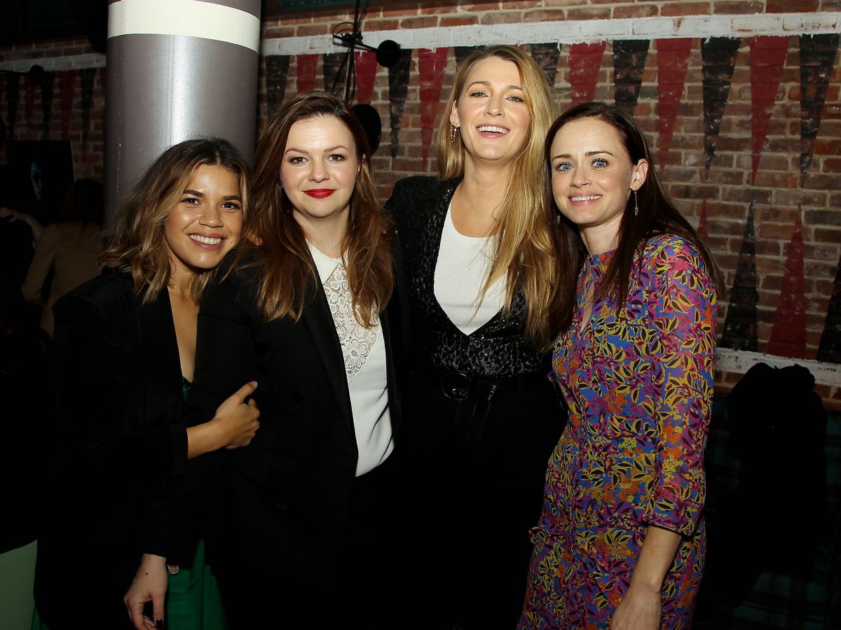 the sisterhood of the traveling pants stars have once again assembled