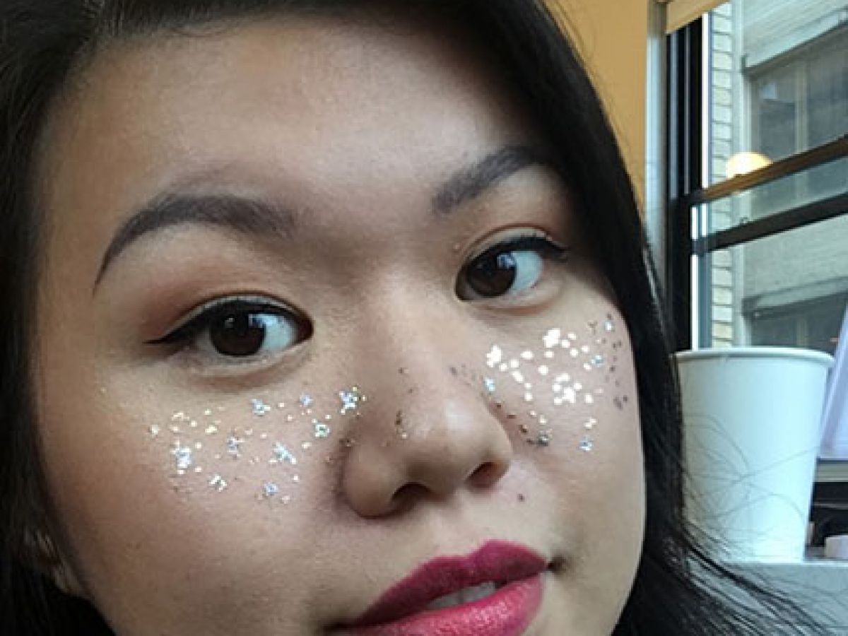 foil freckles are the coolest new summer festival trend