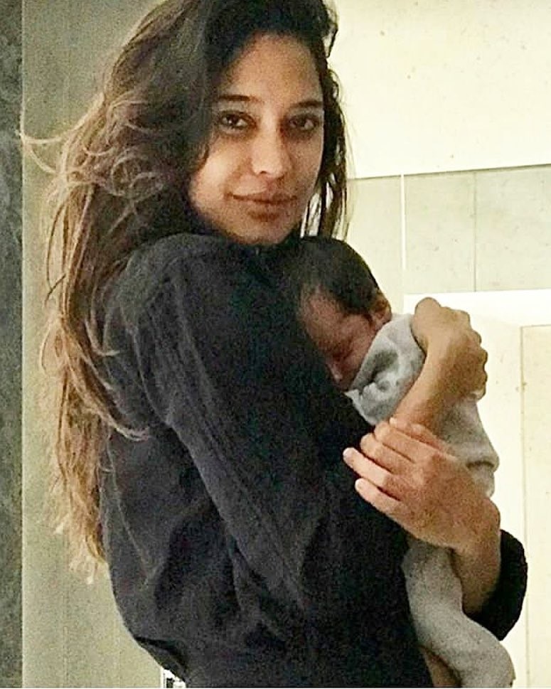 Meet Lisa Haydon and Dino Lalvani’s new born son Zack Lalvani 2