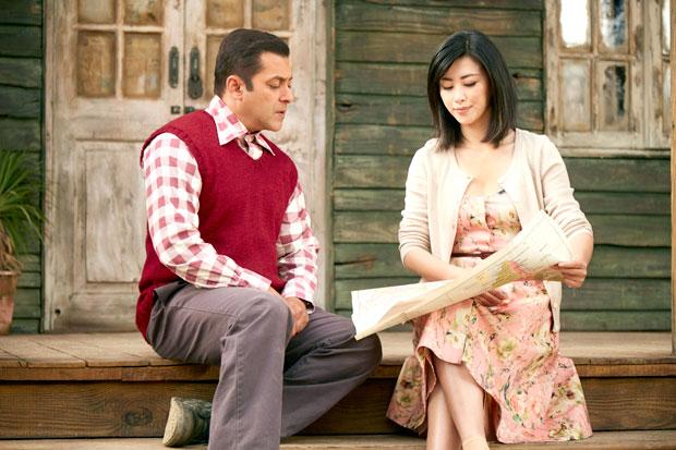 Oh Wow! Salman Khan turns Hindi teacher for Zhu Zhu