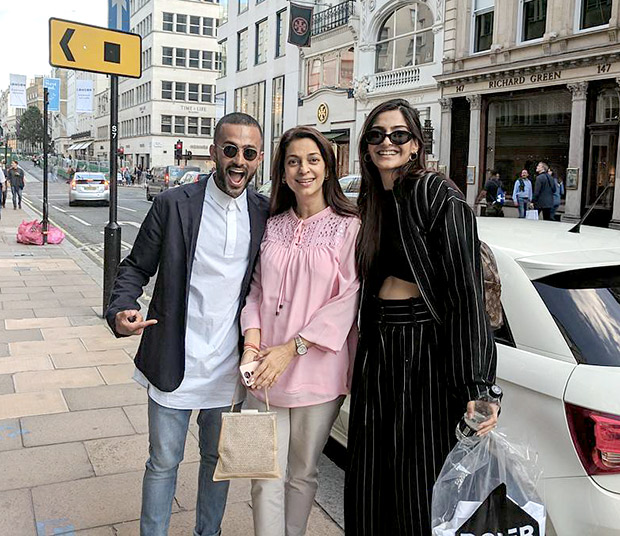 Check out: Sonam Kapoor vacations with rumoured boyfriend Anand Ahuja; bumps into Juhi Chawla in London