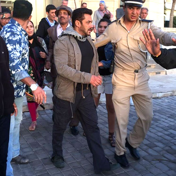 Check out Ali Abbas Zafar gives the new glimpse of Salman Khan’s look during Morocco shoot of Tiger Zinda Hai-3