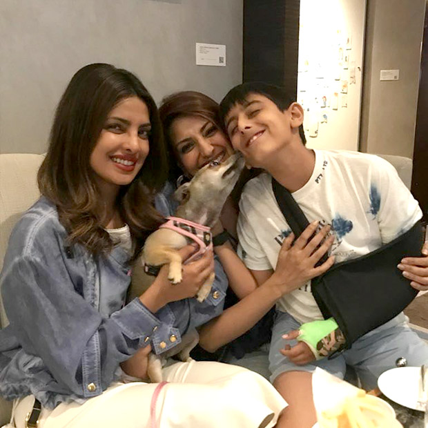 Sonali Bendre bonds with Priyanka Chopra-1