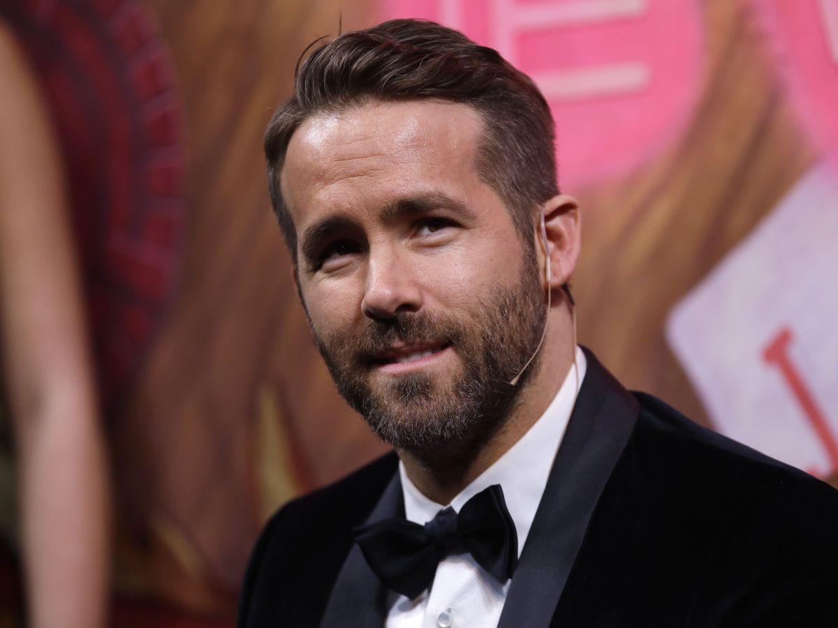 ryan reynolds helped this teen get over her ex