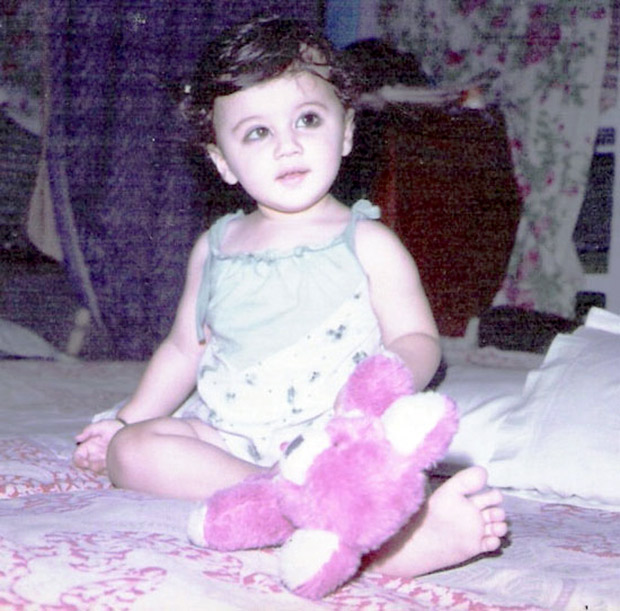 OMG These are 12 rare pictures of Taapsee Pannu will tell you all about her childhood (9)