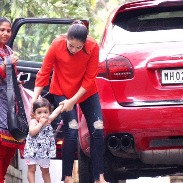 Shahid Kapoor and Mira Rajput’s daughter Misha looks adorable as she stands on her feet-1