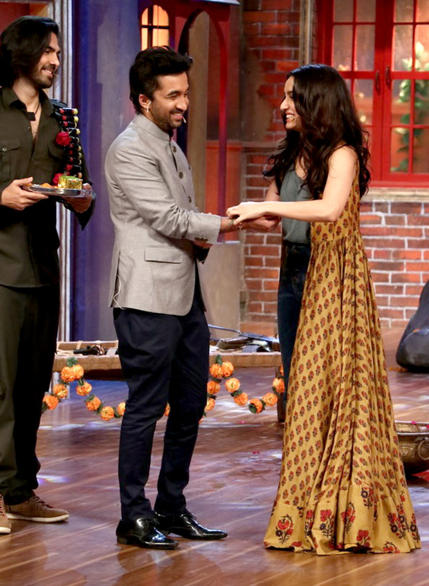 Shraddha Kapoor ties a Rakhi to her real life brother on the sets of THIS SHOW!