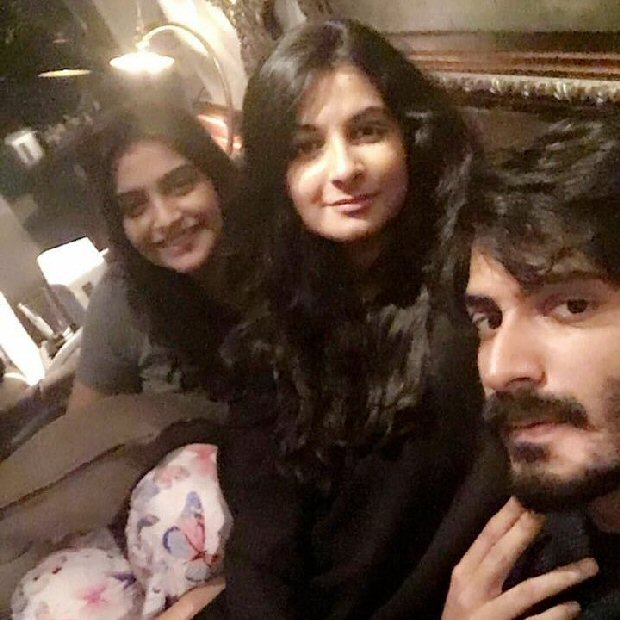 Siblings Reunite Sonam Kapoor-1