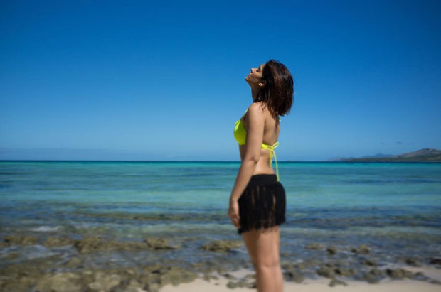 This throwback image of Ileana D’Cruz in Fiji will certainly give you beach goals
