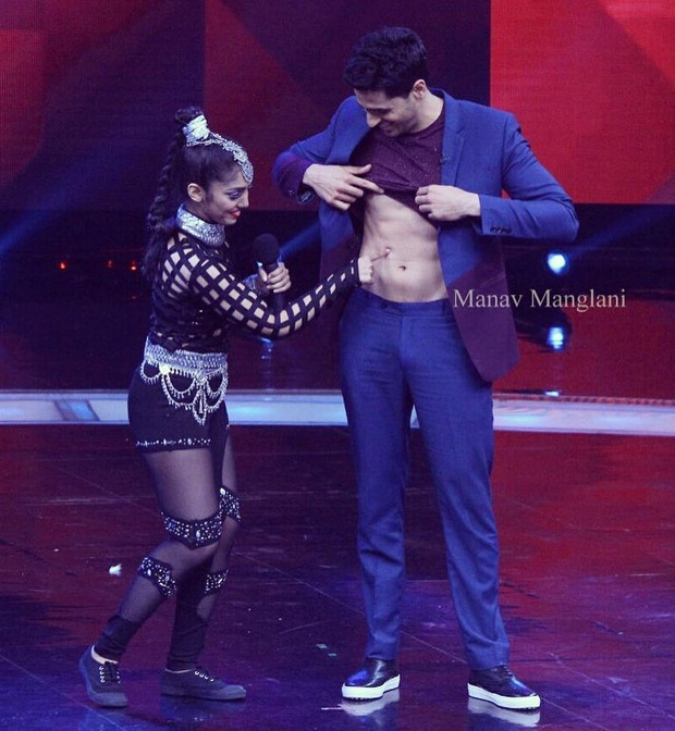 WOW! Sidharth Malhotra’s well-toned abs leaves reality show contestant awestruck