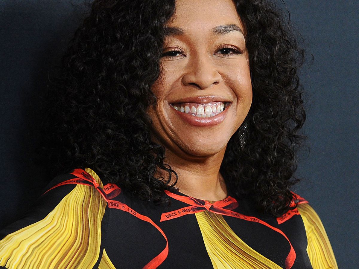 shonda rhimes gets real about her body insecurities