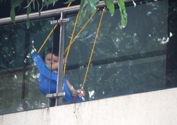 ADORABLE Taimur Ali Khan enjoys his day swinging away in these latest photos! (2)