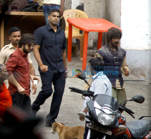 Aamir Khan’s grungy, rough-n-tough look from Thugs Of Hindostan leaked (2)