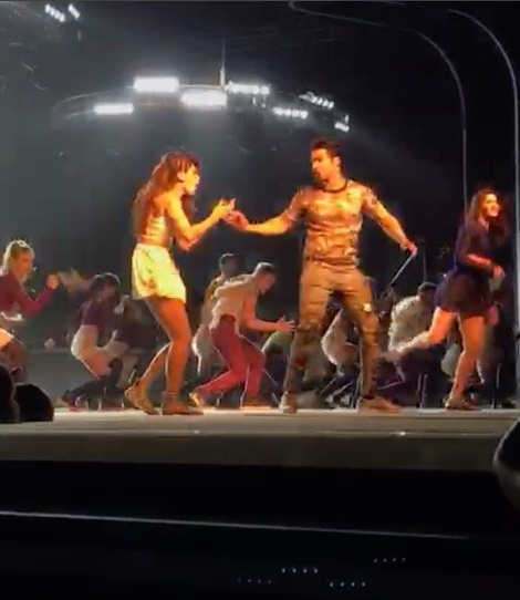 WATCH Varun Dhawan injures Taapsee Pannu while dancing on 'Chalti Hai Kya 9 Se 12'