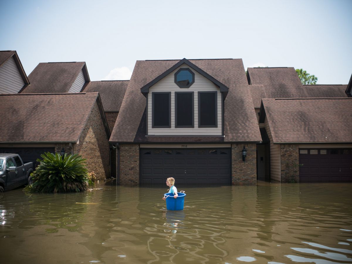 hurricane harvey victims leave shelters, but face dire housing needs