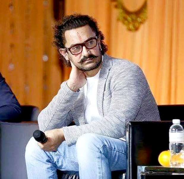 BACK TO SCHOOL Aamir Khan celebrates Gandhi Jayanti in Singapore! (3)