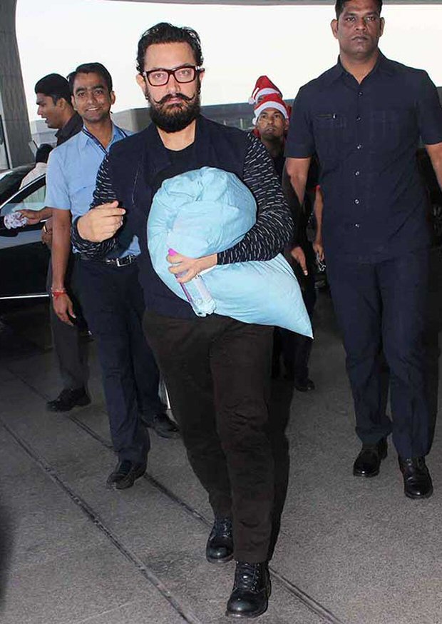 REVEALED Aamir Khan's SECRET Pillow!