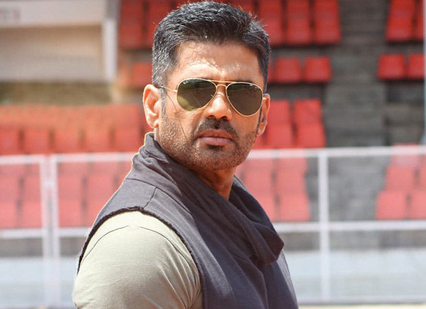 Suniel Shetty quits JP Dutta