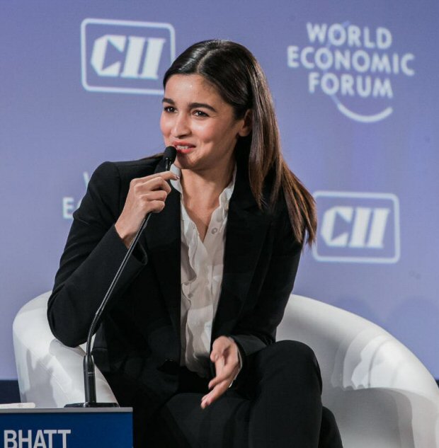 WOW! Alia Bhatt looks dapper at World Economic Forum