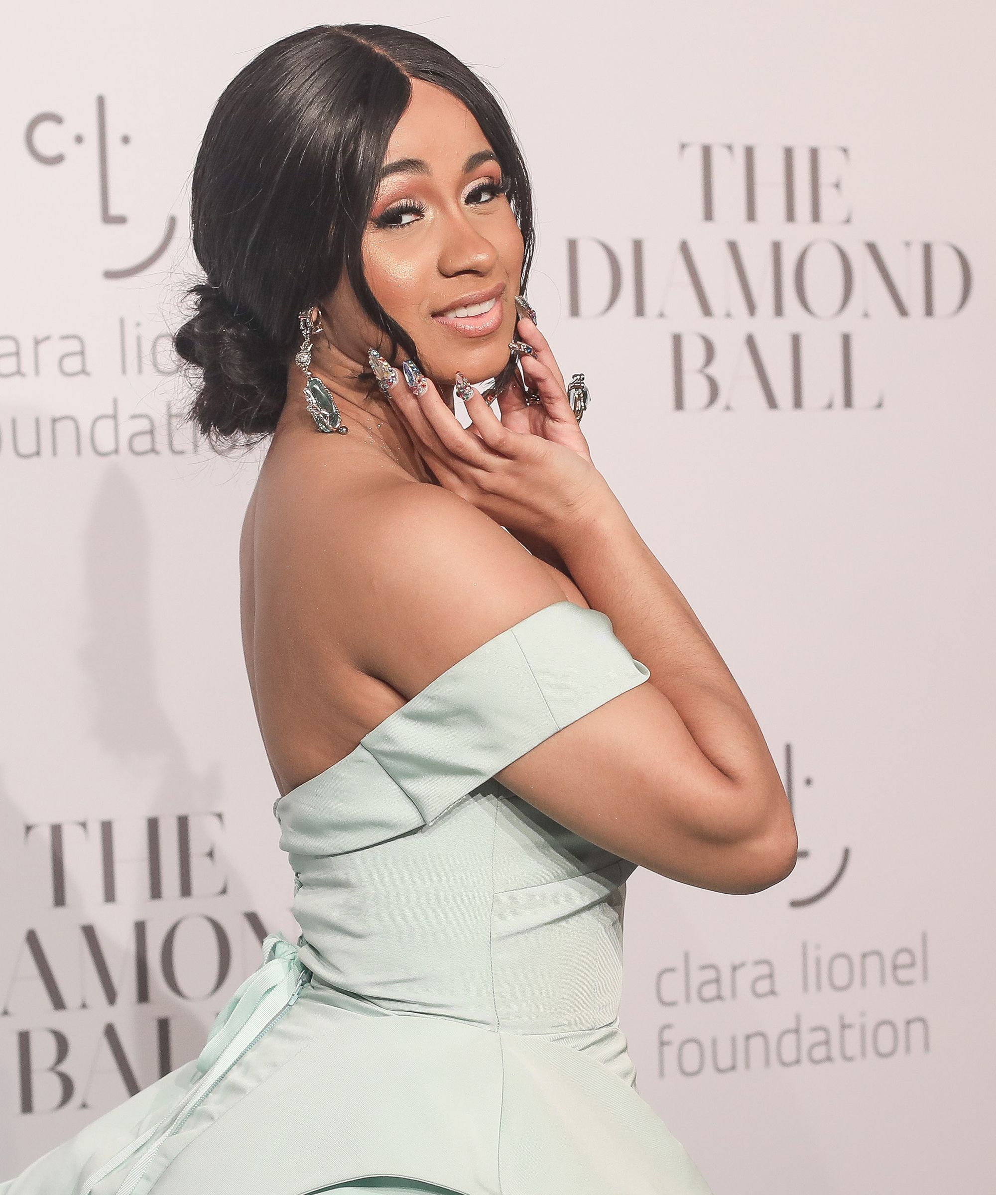 how cardi b went from “regular degular” to red carpet beauty star