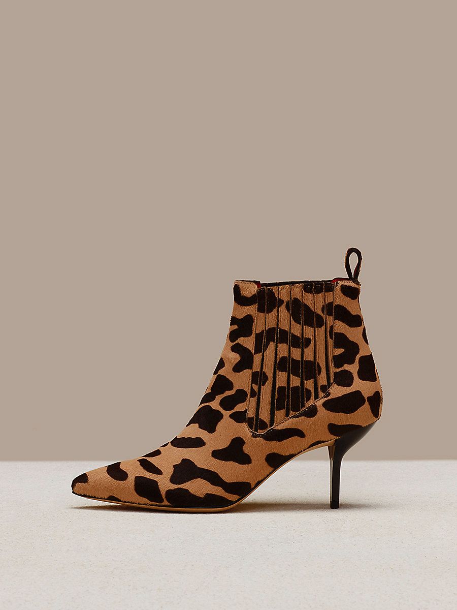 kitten heel booties are the shoes i’ve been desperately waiting for