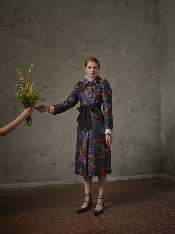 your first look at h&m’s collaboration with erdem is here