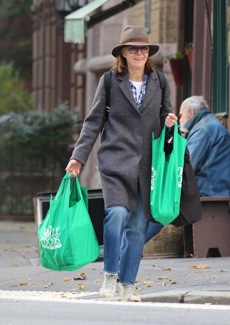 sally field lugs her own groceries
