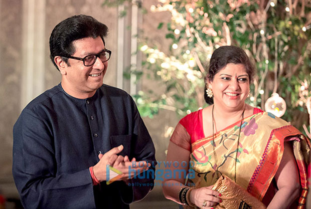 Anushka-Sharma,-Virat-Kohli-&-others-attend-Zaheer-Khan--Sagarika-Ghatge's-wedding-reception-(6)