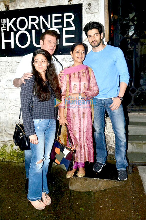 Best hang outs in the city to dine with Bollywood celebrities 3a