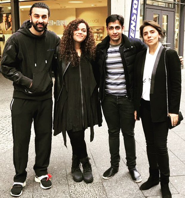 Check out Ranbir Kapoor and mom Neetu Kapoor enjoy holiday in Berlin