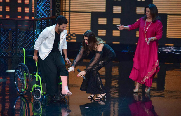 It was a riot on Lip Sing Battle with Hrithik Roshan, Kriti Sanon and Rajkummar Rao dancing together on stage (6)