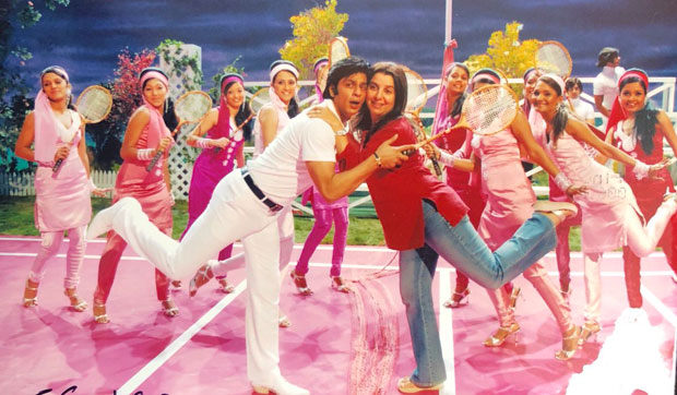 Shah Rukh Khan and 'Shantipriya' Deepika Padukone-2