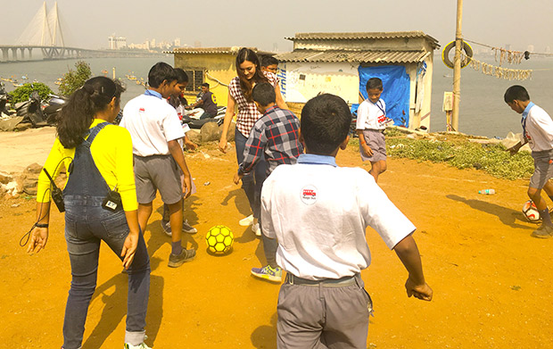 WOW! Dia Mirza celebrates Children’s Day with kids from Scrappy News Service (7)
